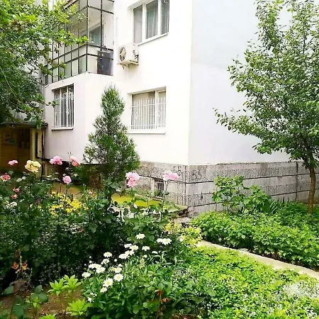 아파트 Lovely Near Sea Garden