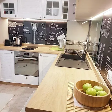 Lovely Near Sea Garden Apartment Varna